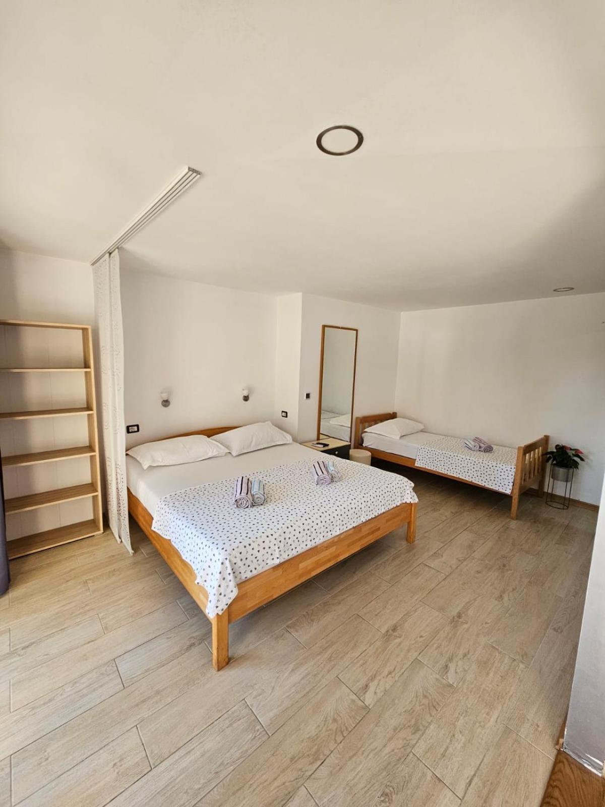 Apartments Gabi 오미스 외부 사진