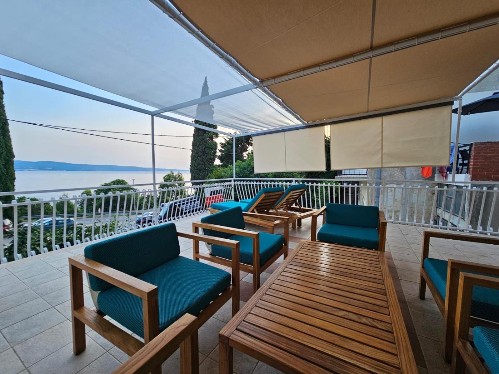 Apartments Gabi 오미스 외부 사진