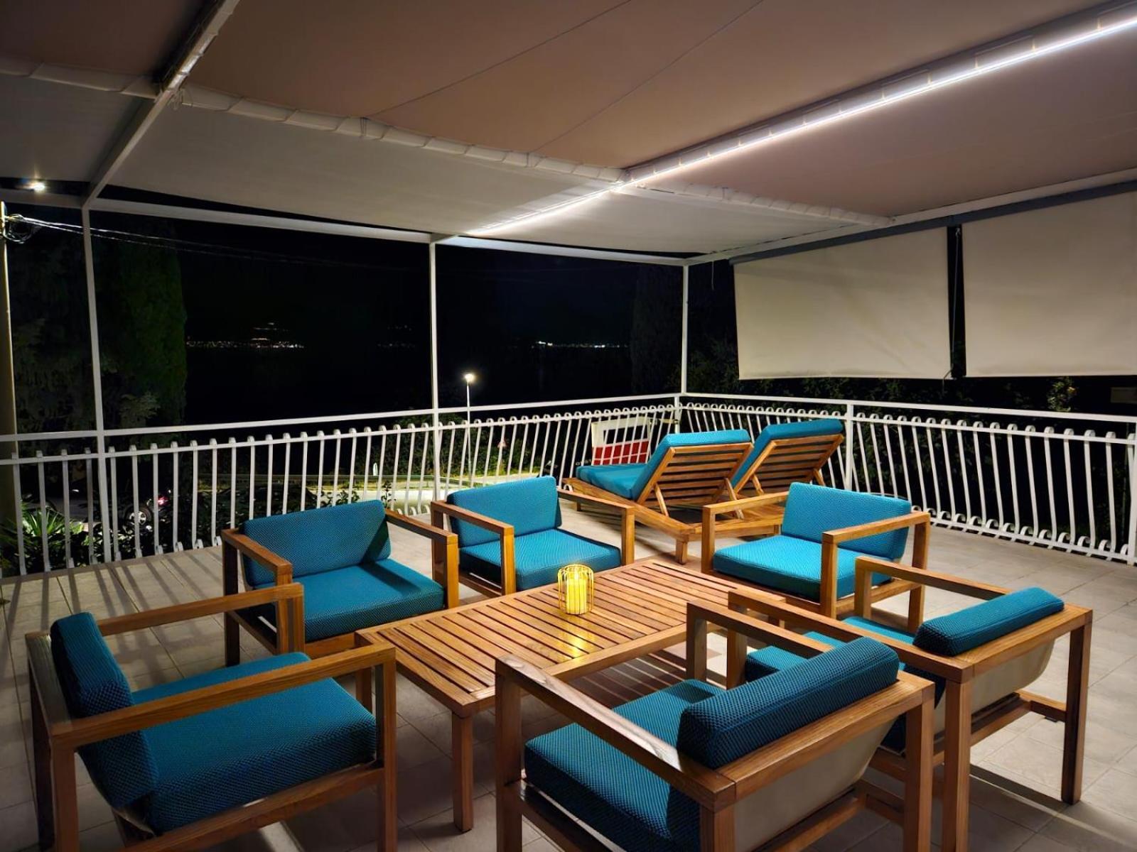 Apartments Gabi 오미스 외부 사진